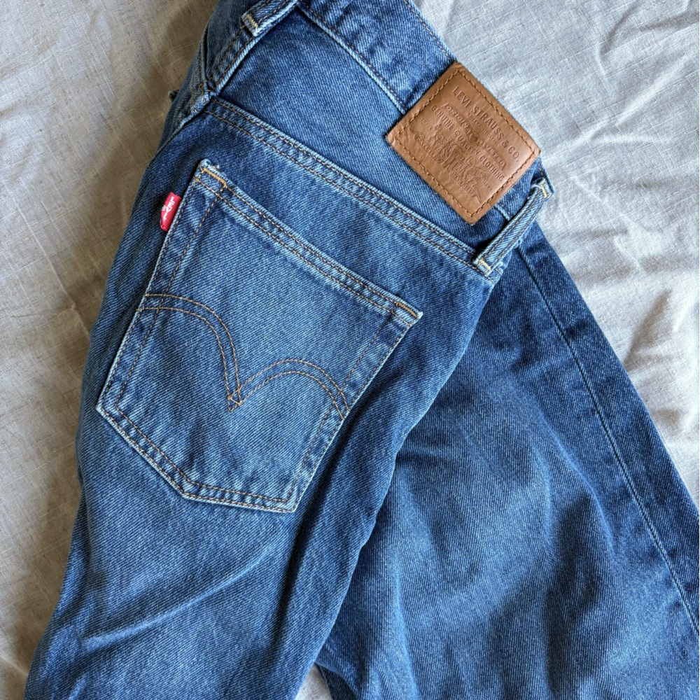 Levi RIBCAGE WIDE LEG WOMEN'S JEANS - Picture 2 of 3